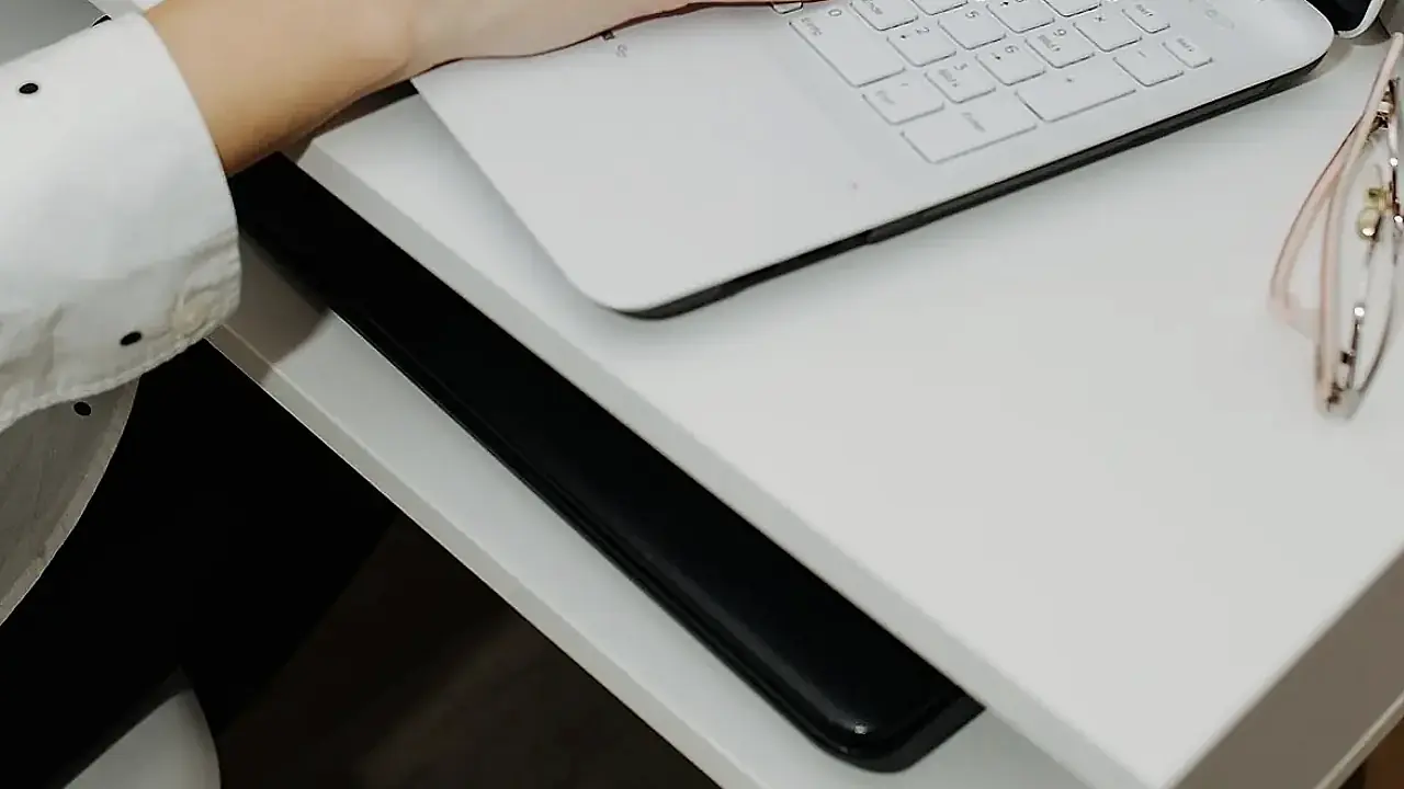 VPN 없이 IP 주소 변경 조건을 확인하는 노트북 네트워크 화면