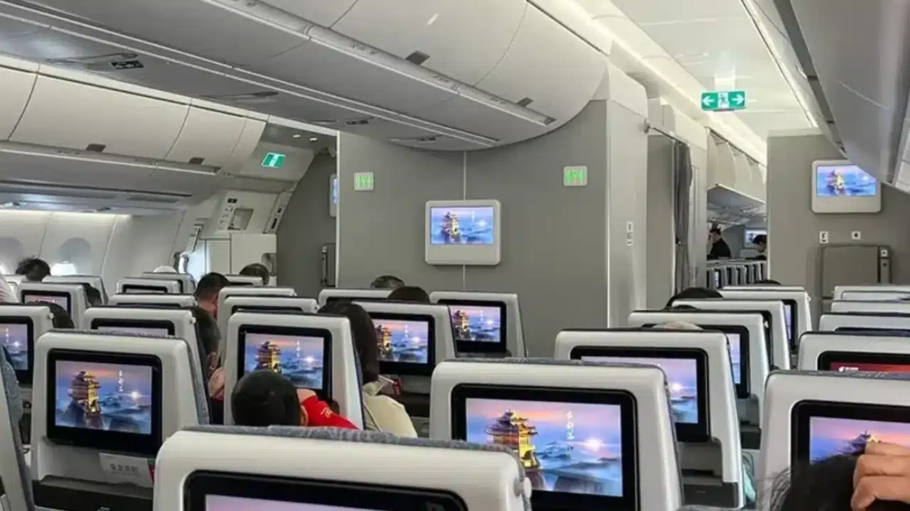 오사카성에서 우메다까지 권역별 여행 일정을 짜는 모습